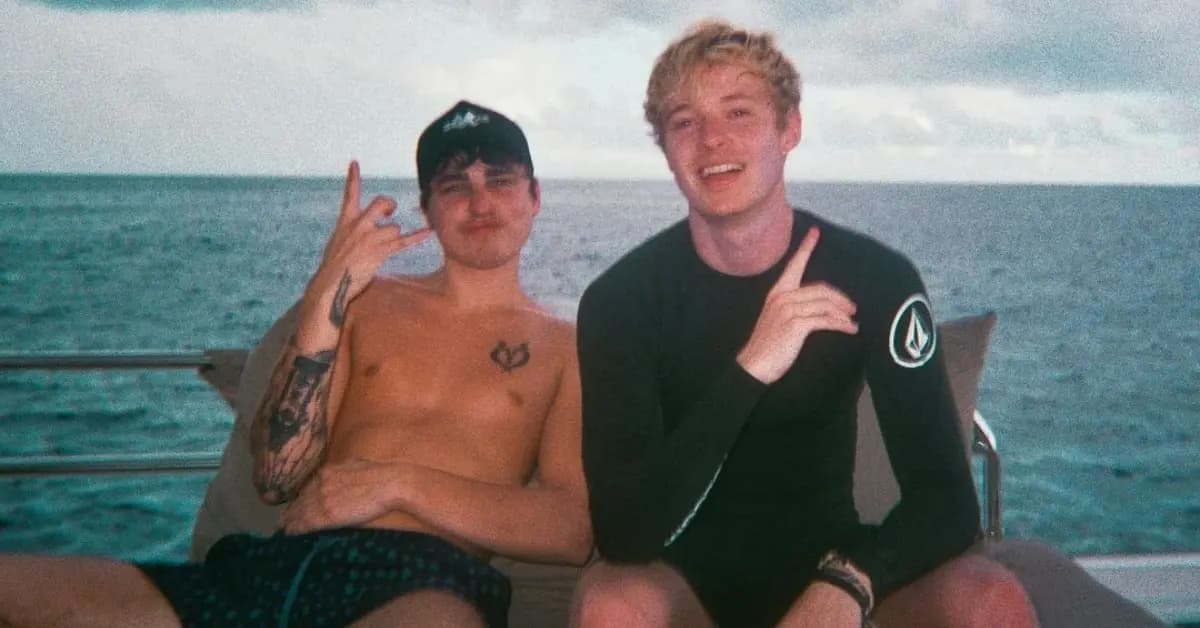 Sam and Colby - Two obsessive, possessive YouTube paranormal investigators who are dating you, ready to pull you int
