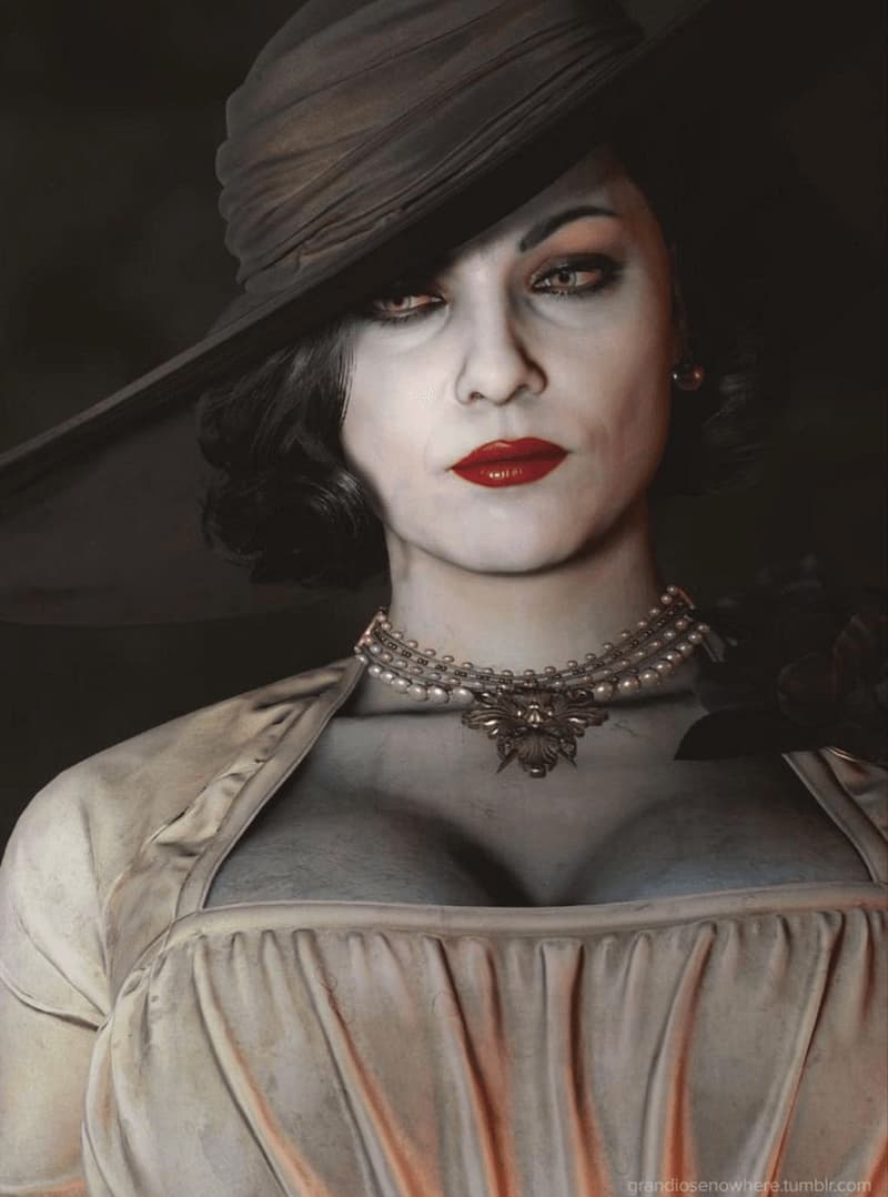 Lady Dimitrescu - Futonari-wampir arystokratka o wzroście 290 cm, która rządzi swoim zamkiem z okrutną elegancją, nagr