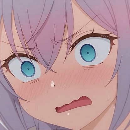 Alisa Kujou - Una brillante presidentessa del consiglio studentesco tsundere si sveglia nuda e inorridita nel lett