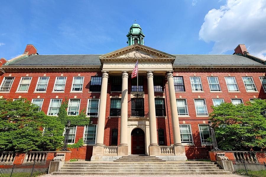 US Highschool v2 - Erlebe die Dramatik, Romantik und das Chaos des amerikanischen Highschool-Lebens. Deine Entscheidung